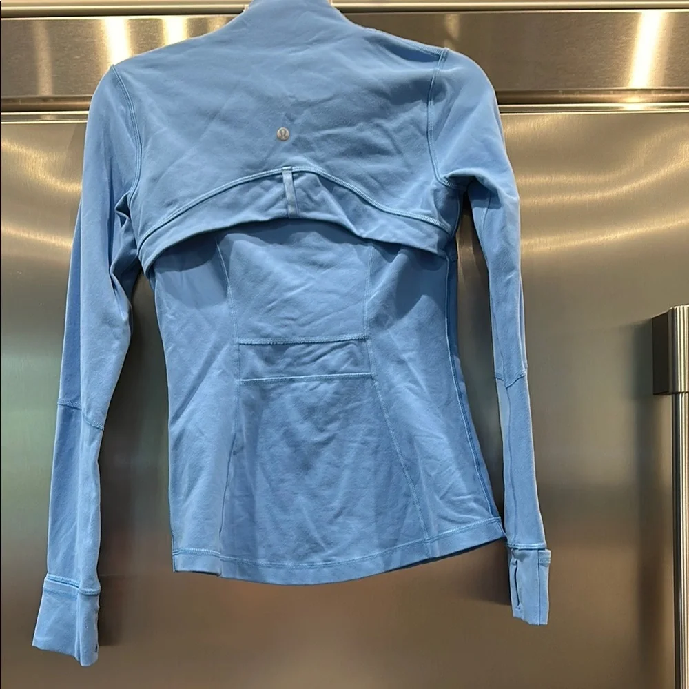 lululemon athletica Light Blue Fitted Align Jacket - Picture 2 of 2